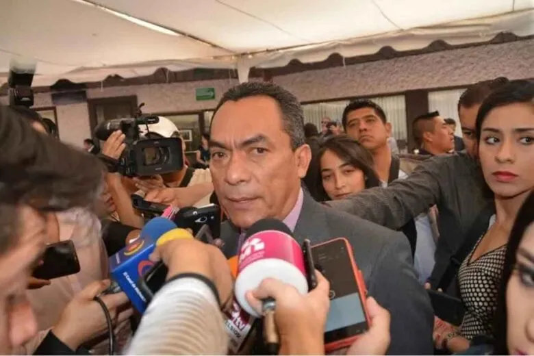 El secretario de Gobierno de Michoacán, Adrián López Solís aseguró que la liberación de 40 detenidos no fue por favores, y anunció investigaciones tras los disturbios del CNTE en Morelia