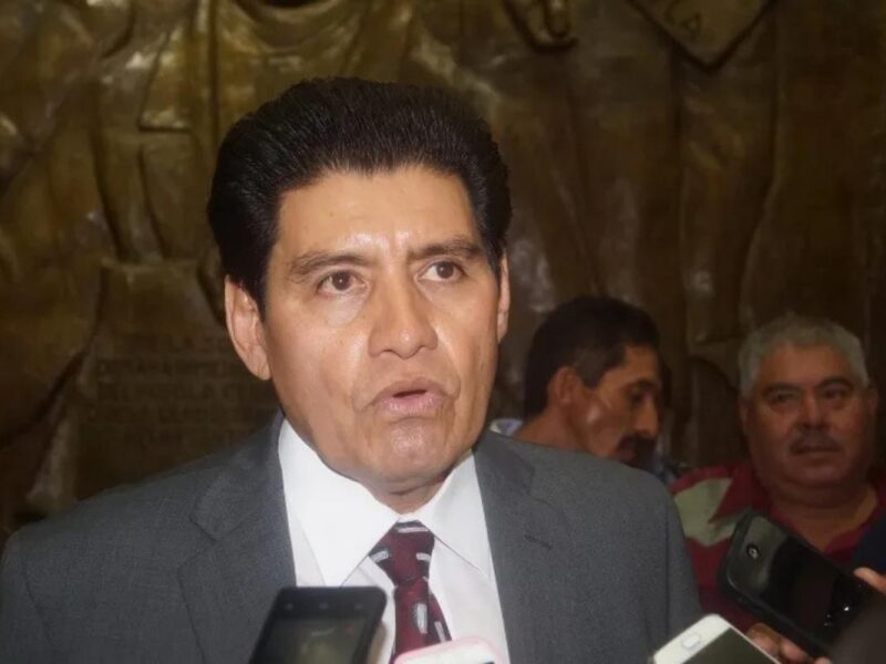 Ya suman más de 500 amparos laborales presentados ante el Congreso de Michoacán por la reforma a la Ley de Pensiones estatal, que afecta trabajadores de todos los Poderes
