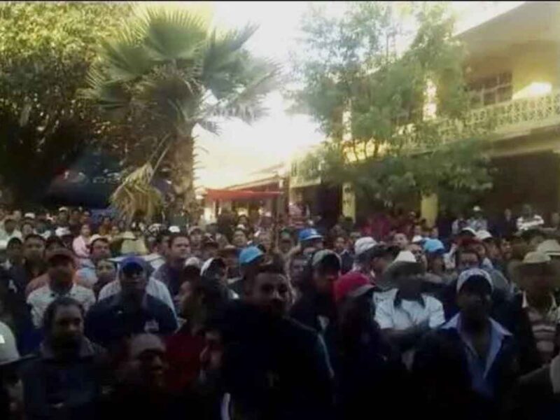 Habitantes de Nahuatzen, Michoacán, resguardan el Palacio Municipal ante la ausencia del alcalde. La comunidad purépecha exige respeto y autonomía en tiempos de incertidumbre 1234