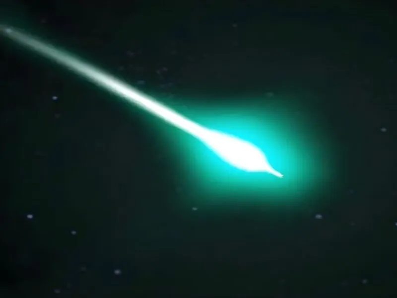 Una luz verde en el cielo del sur de California alarmó a residentes. Testigos grabaron el fenómeno y expertos lo atribuyen a un posible meteoro en la atmósfera