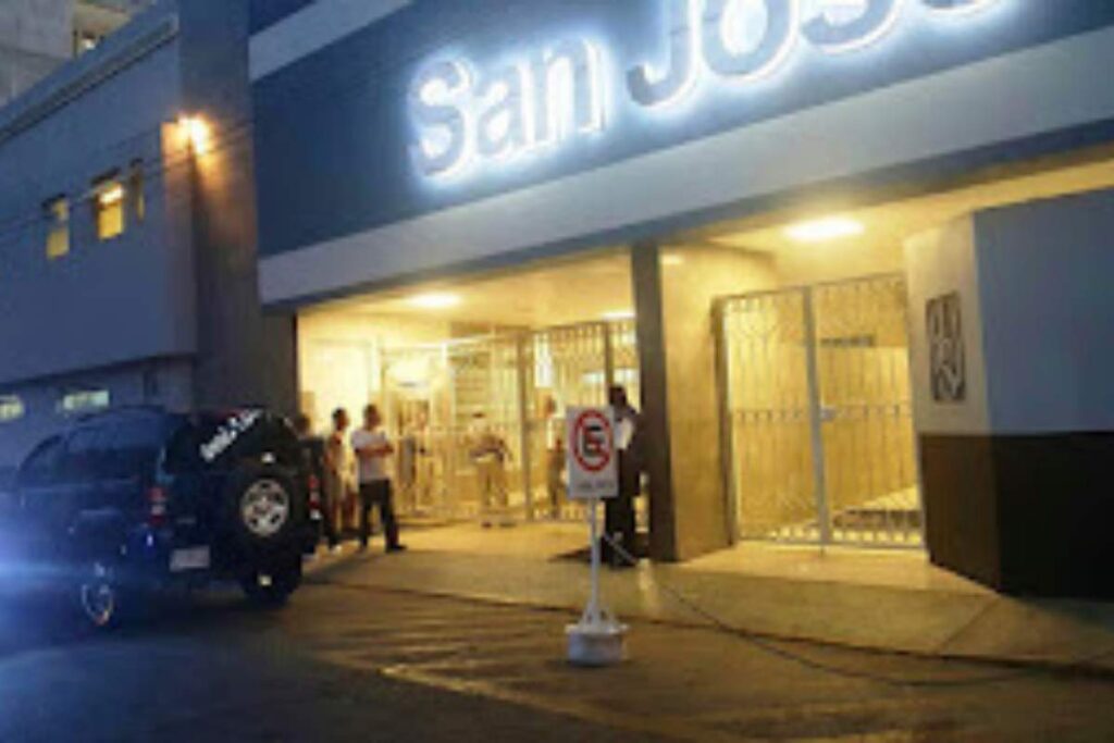 Un hombre fue asesinado tras ser víctima de un ataque armado por sujetos fuera de una tienda en Zamora, Michoacán: La víctima falleció en el hospital; autoridades investigan el crimen 1