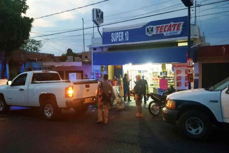 Un hombre fue asesinado tras ser víctima de un ataque armado por sujetos fuera de una tienda en Zamora, Michoacán: La víctima falleció en el hospital; autoridades investigan el crimen