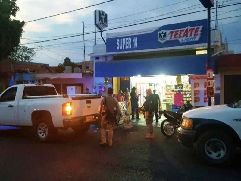 Un hombre fue asesinado tras ser víctima de un ataque armado por sujetos fuera de una tienda en Zamora, Michoacán: La víctima falleció en el hospital; autoridades investigan el crimen