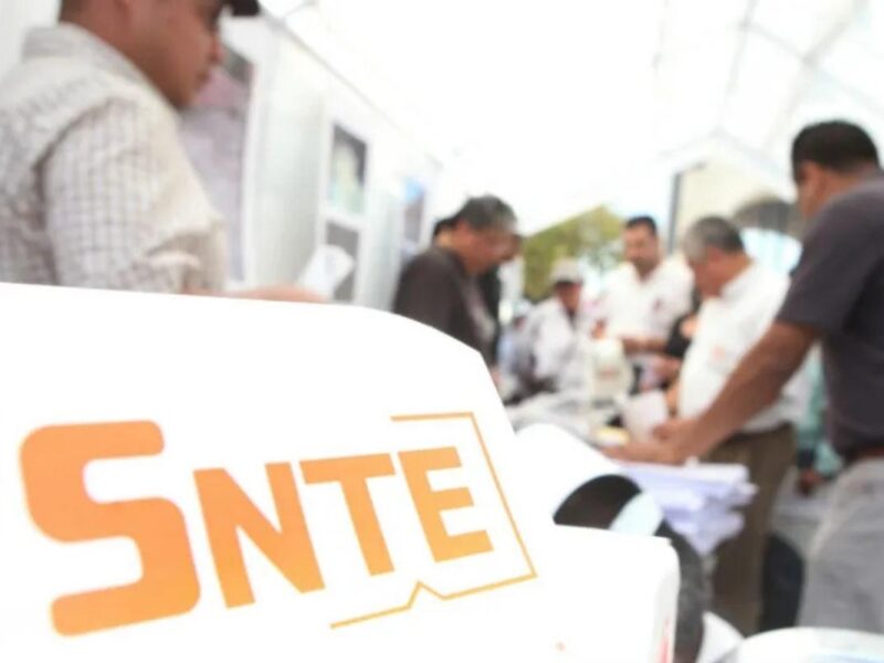 El gobernador Silvano Aureoles señaló que solo el SNTE negociará con maestros en Michoacán, excluyendo a la CNTE y reafirmando el fin de dobles negociaciones sindicales