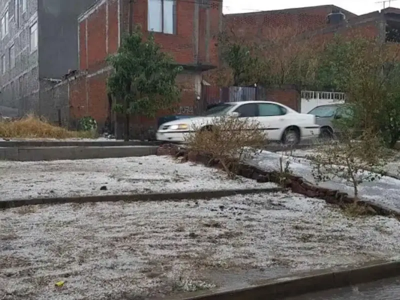 La Granizada de hoy en Morelia deja avenidas inundadas, caos vial en salida a Salamanca y fuertes lluvias en el norte y oriente de la Capital Michoacana