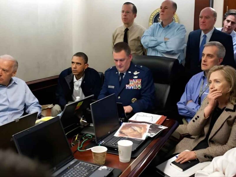 A cinco años del operativo que eliminó a Osama bin Laden, líder de al Qaeda, Barack Obama revela los secretos de aquella noche y el riesgo que asumió al ordenar el ataque en Pakistán
