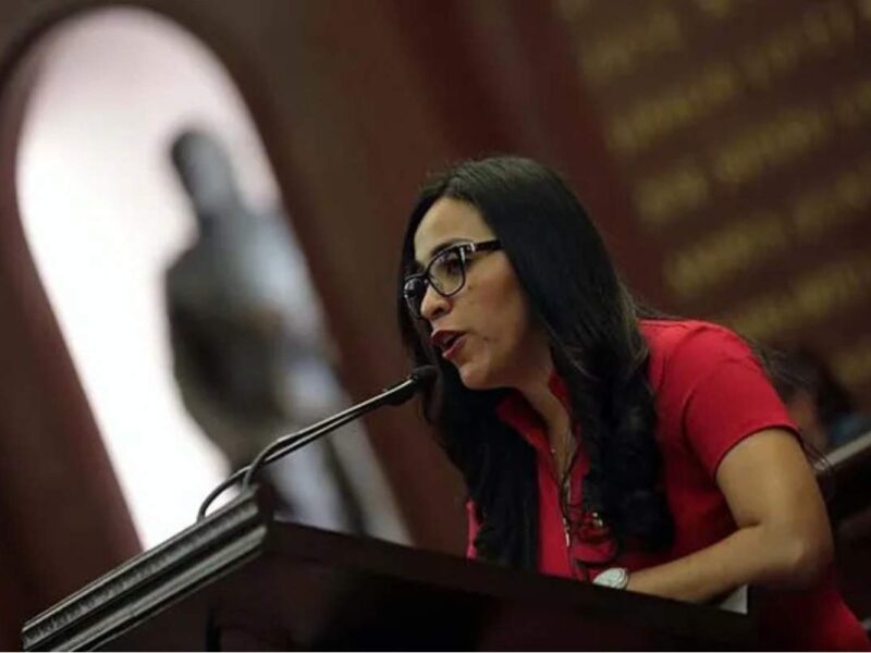 Mary Carmen Bernal, del PT, pide al gobierno de Michoacán dialogar con la CNTE antes de aplicar las evaluaciones docentes que perjudiquen a los maestros