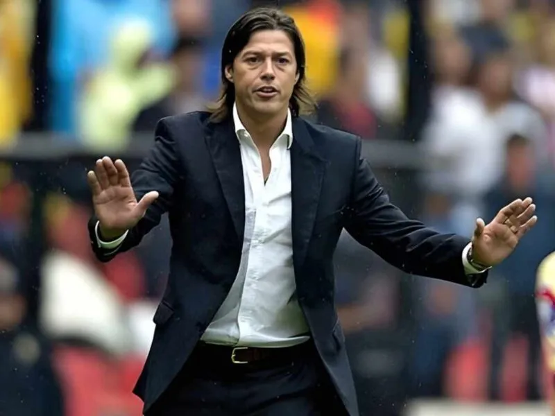El técnico de Chivas, Matías Almeyda, fue reportado por el árbitro César Ramos por insultos durante los Cuartos de Final; podría ser suspendido y recibir una multa económica