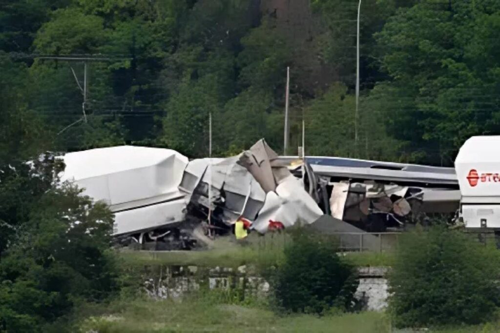 Un choque de trenes en Lieja, Bélgica deja 3 muertos y 40 heridos: Autoridades abren investigación por el accidente ferroviario 1