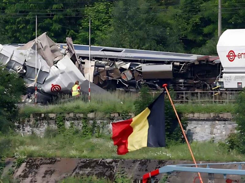 Un choque de trenes en Lieja, Bélgica deja 3 muertos y 40 heridos: Autoridades abren investigación por el accidente ferroviario