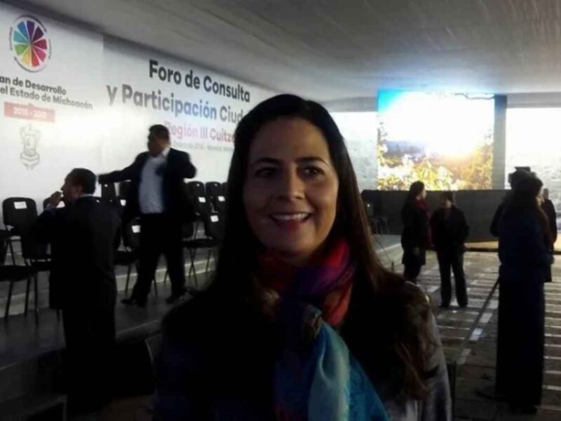 Con la inversión que se ha destinado al teatro Matamoros de Morelia ya se hubiera rescatado el SMRTV, aseguró Gabriela Molina