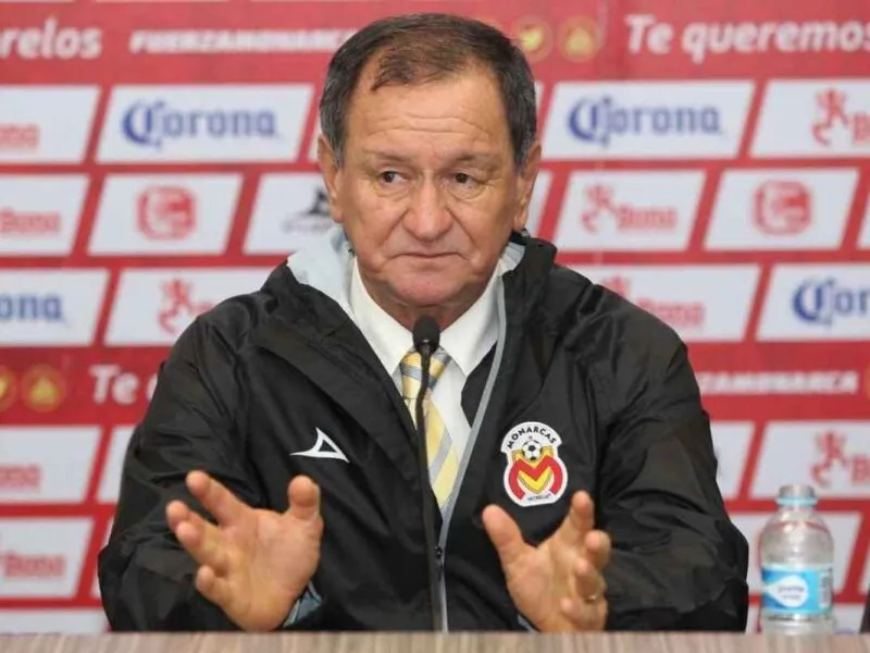 Enrique Meza afirma que Monarcas Morelia no parte como favorito ante Jaguares: Reconoce respeto por Cardozo, habla de su salud y su compromiso con el fútbol mexicano