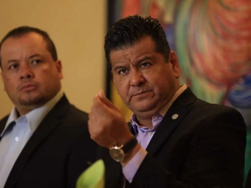 Partidos políticos en Michoacán postulan candidatos ligados a los criminales; autoridades exigen castigo y alerta por falta de controles.; Juan Bernardo Corona pide investigar y sancionar responsables