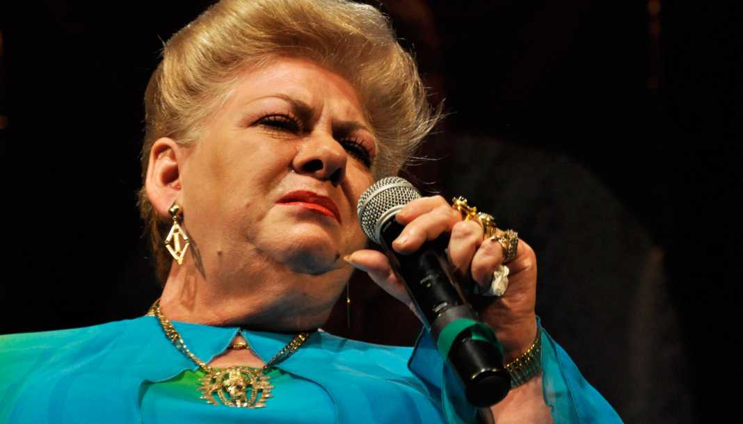 Paquita la del Barrio hospitalizada