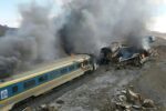 Tragedia en Irán: al menos 43 muertos y 100 heridos en choque de trenes