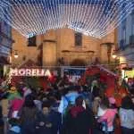 Derrocha Ayuntamiento en luminaria navideña