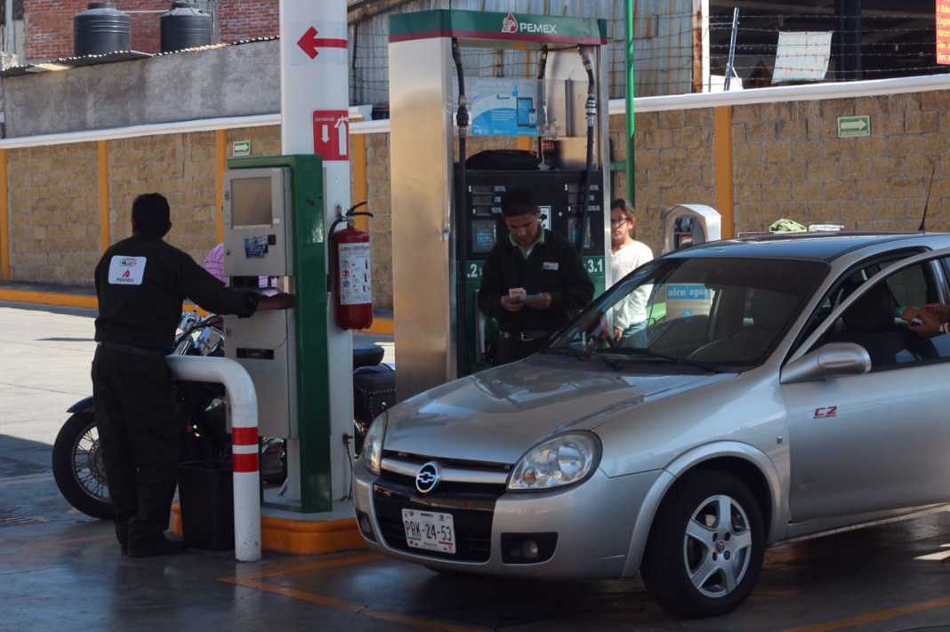 Ordena Juez garantizar abasto de gasolina a abogado