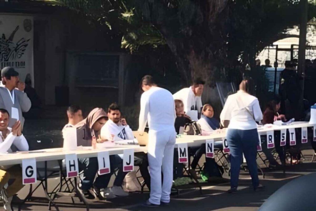 Silvano Aureoles enfrentó manifestaciones de la CNTE, polémicas públicas y se decretarion la Zonas Económicas Especiales; el mes de mayo en Michoacán destacó en política, economía y seguridad 1