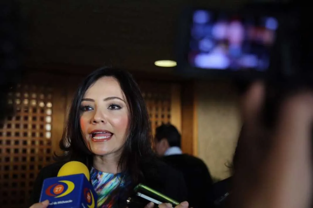 Propone Adriana Hernández erradicar corrupción en temas de transporte