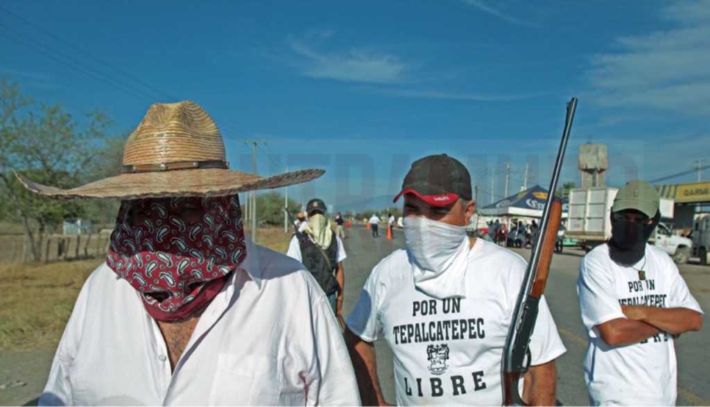A cuatro años, las autodefensas de Michoacán se niegan a extinguirse 7