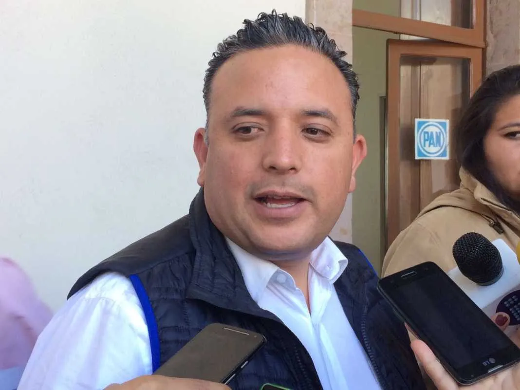 Carlos Quintana invitó al edil debatir el alumbrado público no en redes sociales