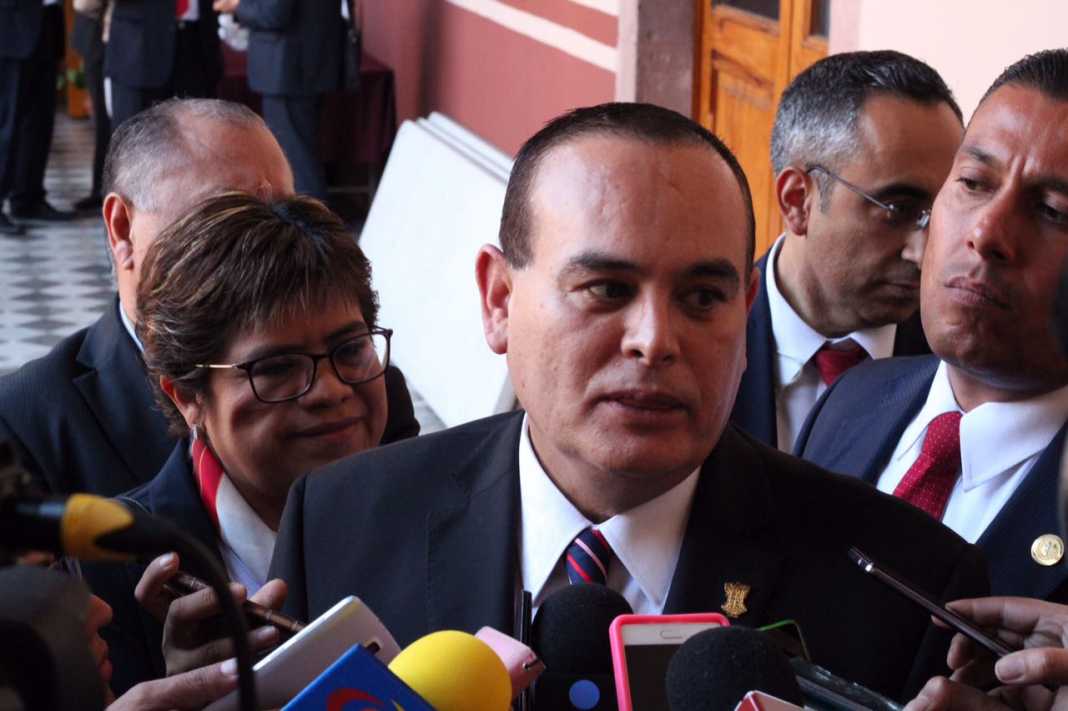 Amistad con Alfredo Castillo no afecta aspiración fiscal de Godoy Castro
