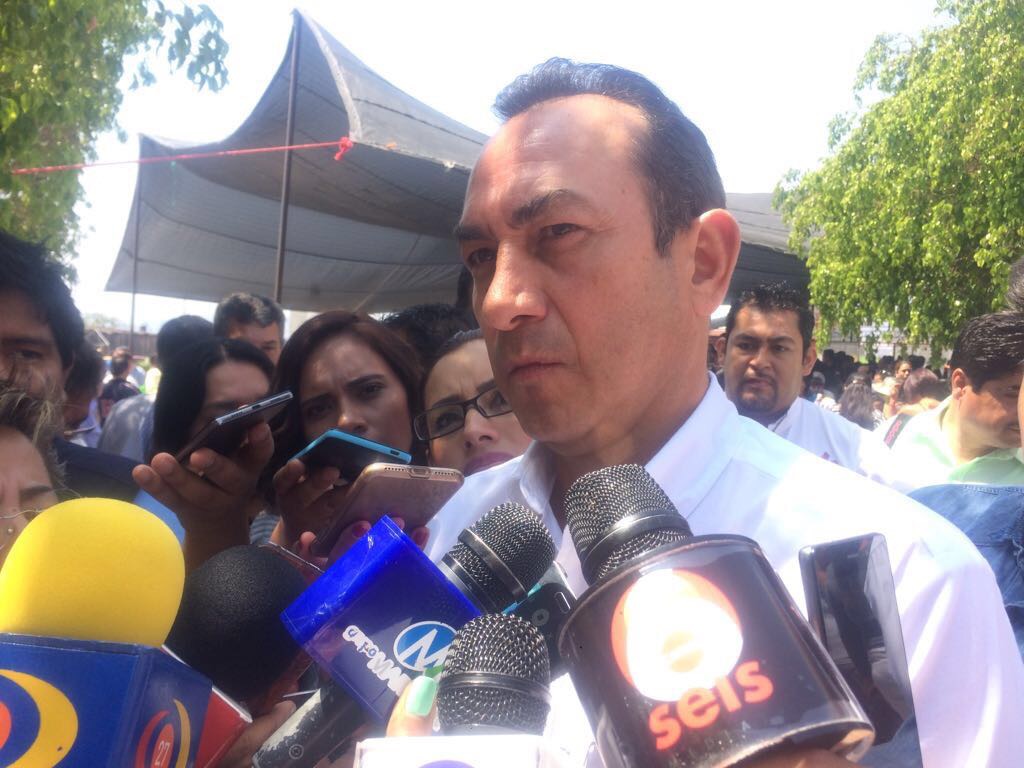 Renuncia Antonio Soto al PRD Michoacán; llega Juan Bernardo Corona