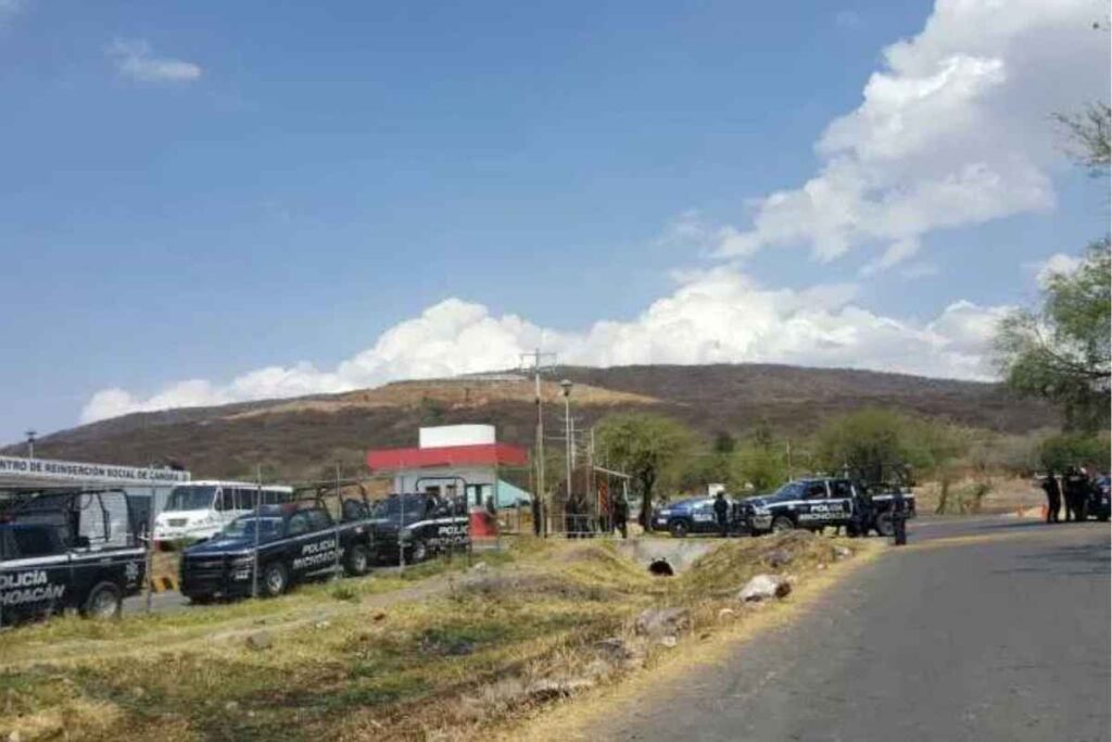 Una fuerte riña con intento de motín al interior del Cereso de Zamora obligó a un despliegue de seguridad: No se reportan fugas ni fallecidos tras los hechos ocurridos en Michoacán 1