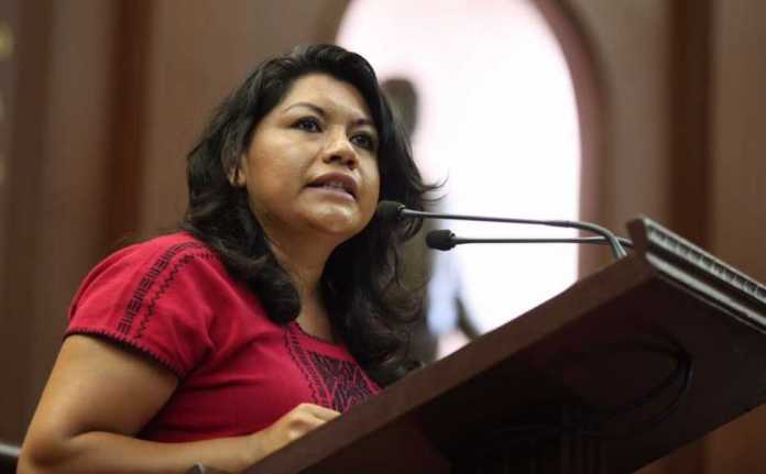 brenda fabiola fraga Ni Ejército en la calle ni amnistía son la solución
