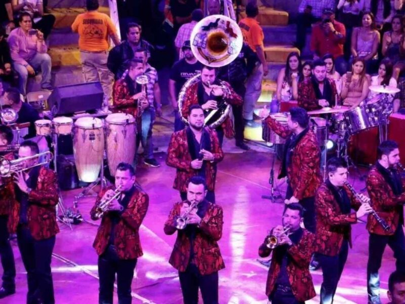 Banda MS ofreció un concierto lleno de éxitos y emociones para cerrar la Expo Fiesta Michoacán 2017, conquistando al público con “Mi razón de ser” y “La mejor versión de mi” 2