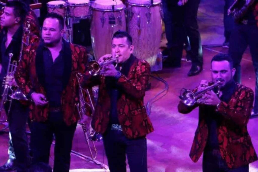 Banda MS ofreció un concierto lleno de éxitos y emociones para cerrar la Expo Fiesta Michoacán 2017, conquistando al público con “Mi razón de ser” y “La mejor versión de mi”
