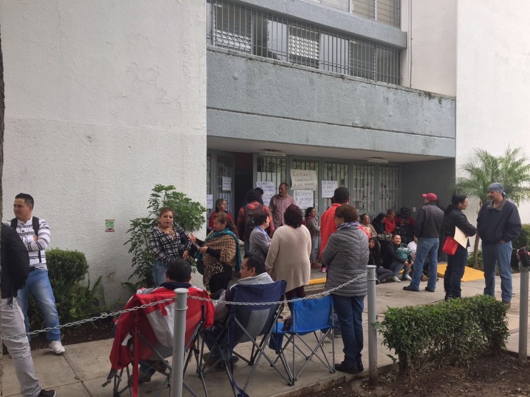 El SUEUM tomó la rectoría de la UMSNH por incumplimiento en acuerdos sobre materiales, despensas y promociones laborales: Denuncian falta de transparencia y retrasos 1