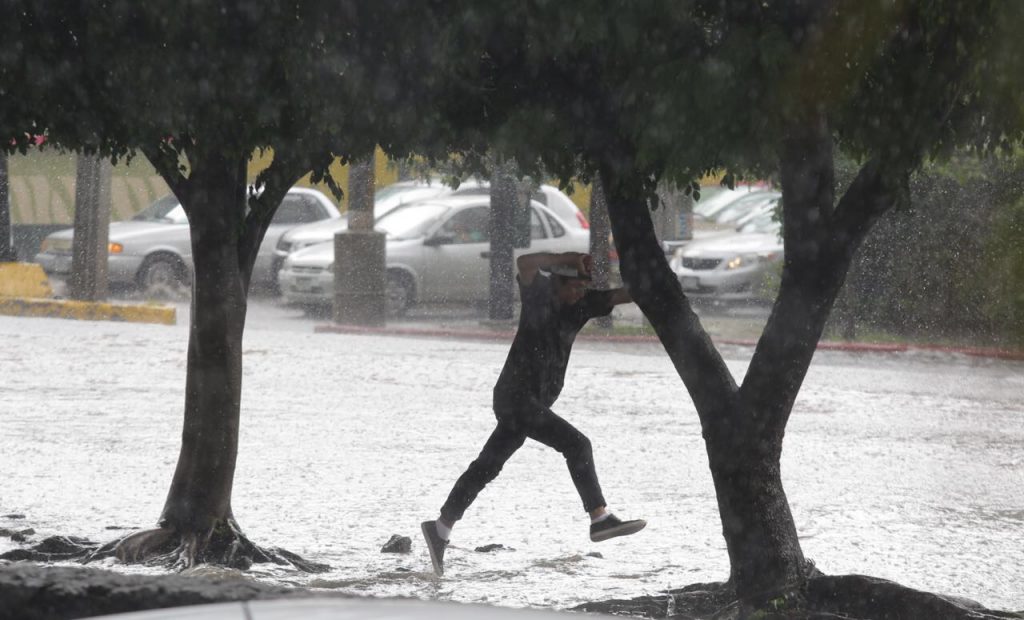 Recuerda Segob recomendaciones para esta temporada de lluvias