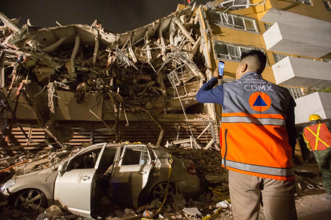 Suman 293 fallecidos por terremoto del 19 de septiembre en México