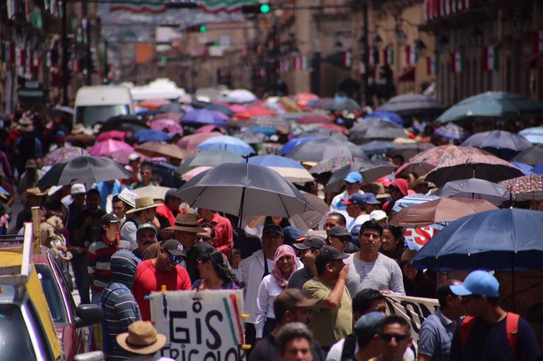 Anuncia CNTE mega marcha y paro de 72 horas en Michoacán