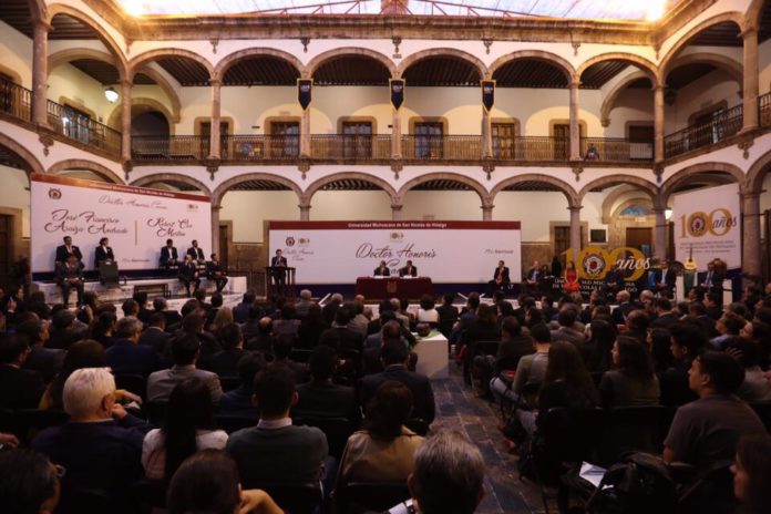 honoris causa