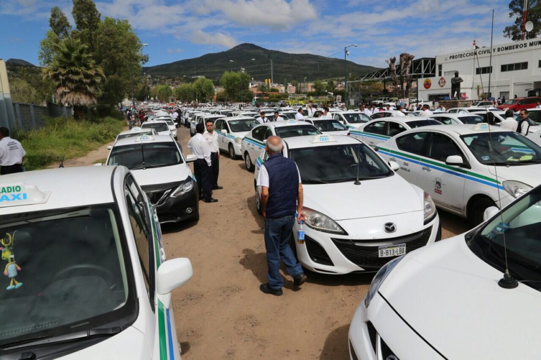 Realizarán taxista manifestación este lunes