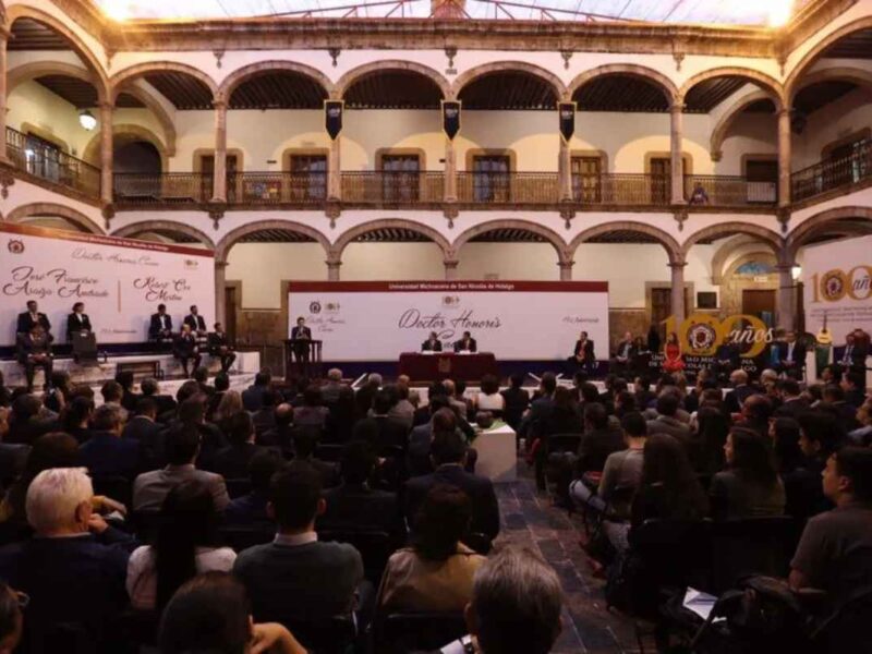 La UMSNH reconoció con Doctorado Honoris Causa al tenor José Francisco Araiza Andrade y al economista Robert Cox Merton por su excelencia en música y finanzas