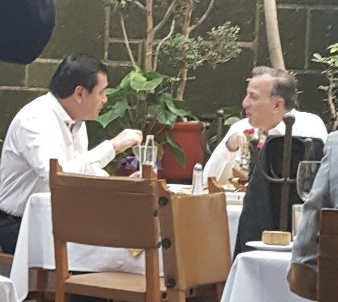 Se reúnen Meade y Osorio