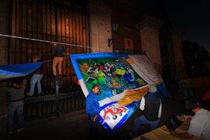 Instala CNTE plantón