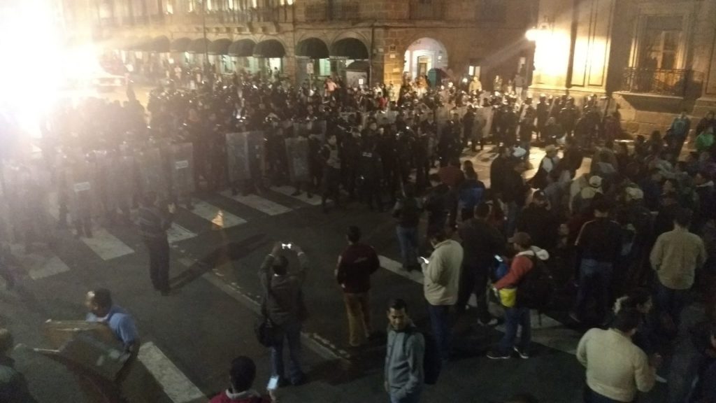 plantón de la CNTE