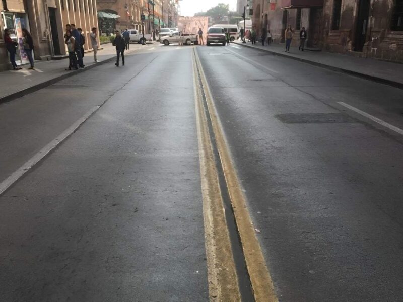 Sindicatos de la UMSNH continúan paro y plantón, demandando el pago total de quincenas y una solución financiera inmediata, lo que afecta actividades en la institución