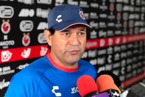 Cardozo fuera de Veracruz