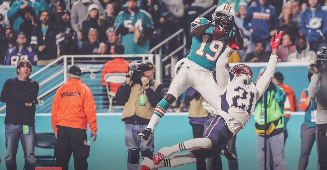 Miami Dolphins frenan a los New England Patriots