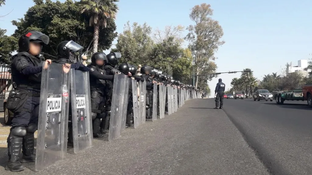 Policias abandonan Caltzontzi