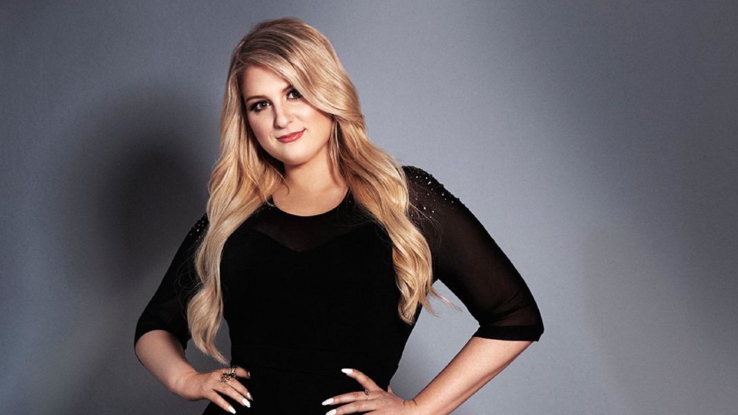 Meghan Trainor da el si acepto