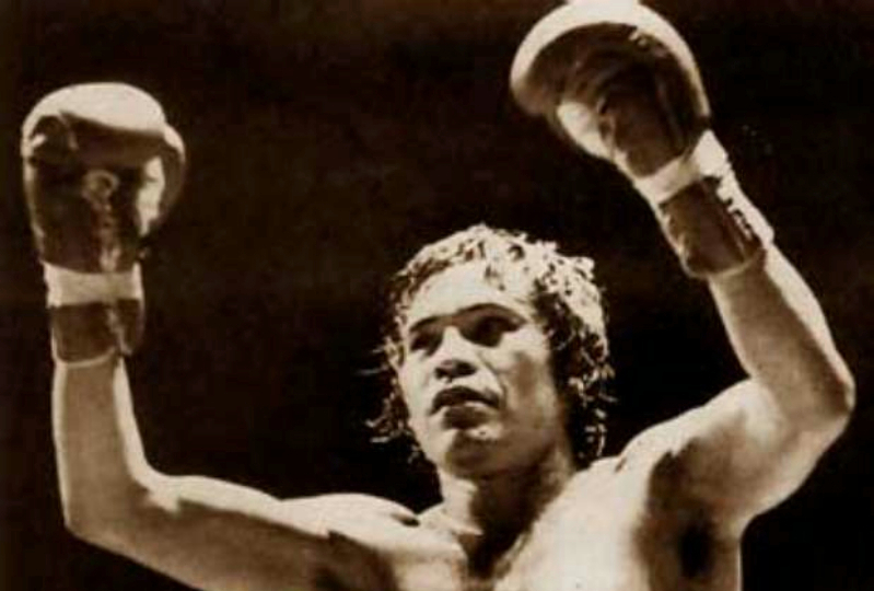 Rubén Olivares el astro del boxeo mexicano llega a los 70 años
