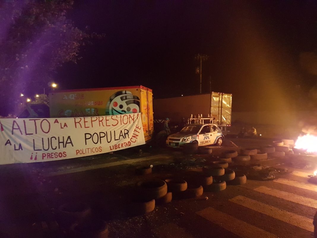 CNTE mantiene bloqueo de vías férreas en Maravatío