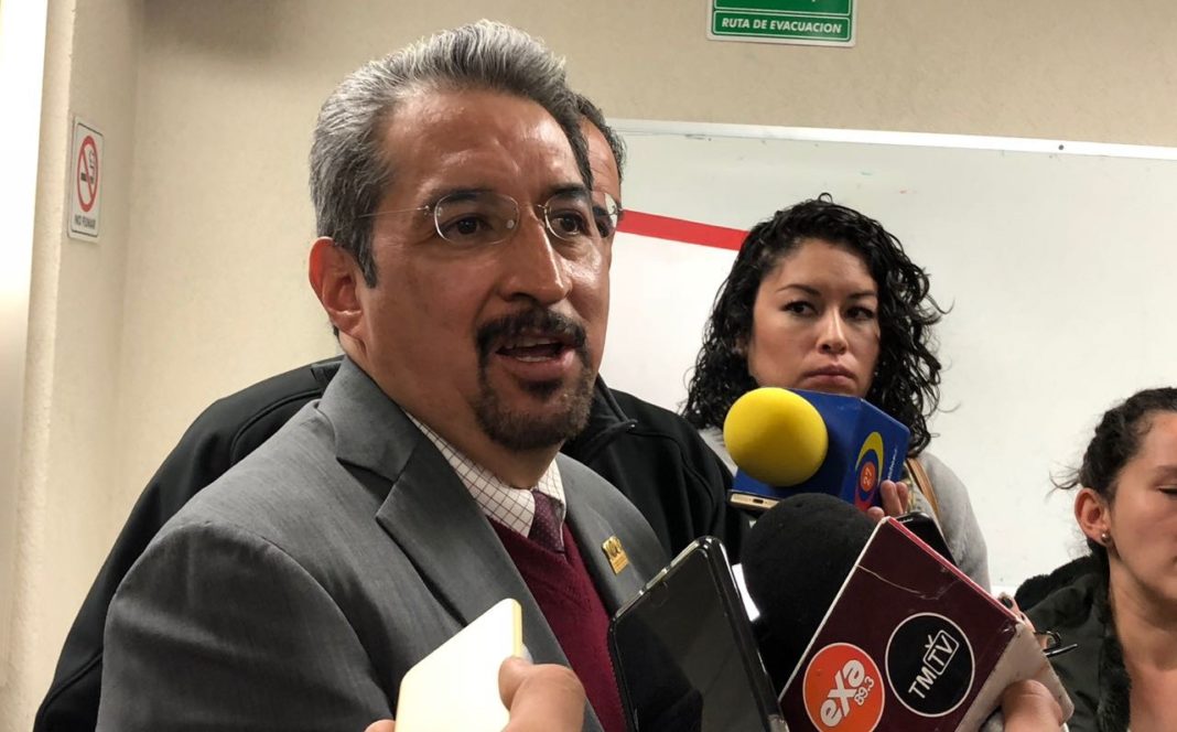 Necesario diálogo con diputados, reconoce rector