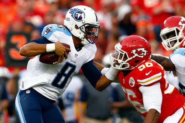 Titans remonta desventaja y elimina a Kansas City